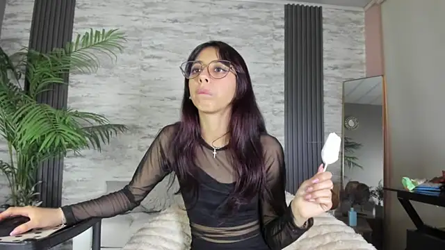 suggar angel online show from April 2026 07:07:01 PM