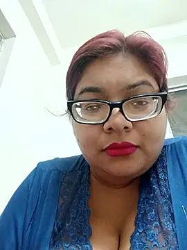 Elie Hallway online show from January 2026 07:11:01 PM