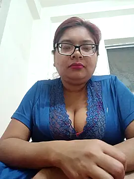 Elie Hallway online show from February 2026 06:55:02 PM