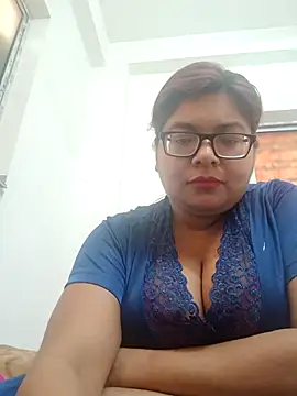 Elie Hallway online show from March 2026 02:37:02 AM