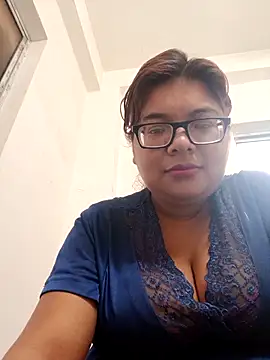 Elie Hallway online show from April 2026 02:55:01 AM