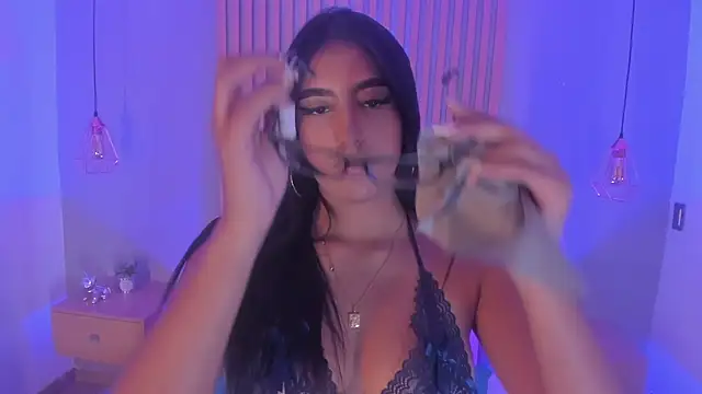 Snapshot of victoria_figueroa chatting on June 2026 07:04:02 PM victoria figueroa online show from June 2026 07:04:02 PM