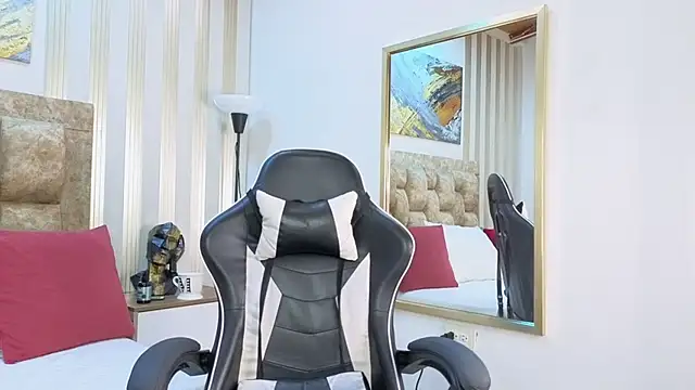 amara queen  online show from March 2026 12:44:01 PM