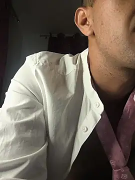 Snapshot of logan-31 chatting on February 2026 05:23:02 AM logan-31 online show from February 2026 05:23:02 AM