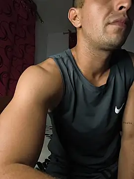 Snapshot of logan-31 chatting on February 2026 02:06:02 AM logan-31 online show from February 2026 02:06:02 AM