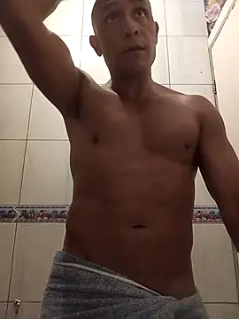 Snapshot of djmorenoo chatting on February 2026 09:37:02 PM djmorenoo online show from February 2026 09:37:02 PM