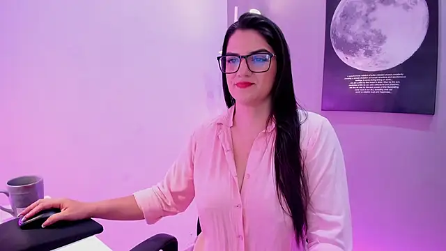 Valenvega  online show from February 2026 12:20:01 PM