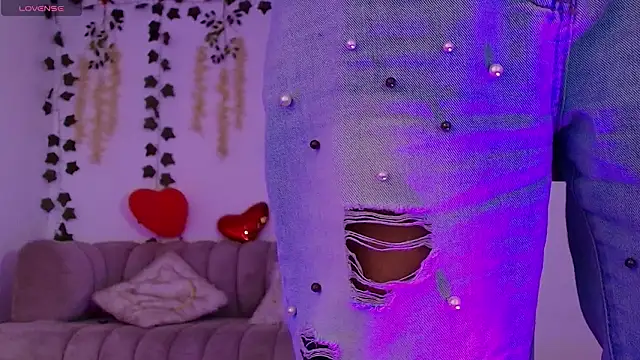 Stephanie Fontaine online show from February 2026 12:48:02 PM