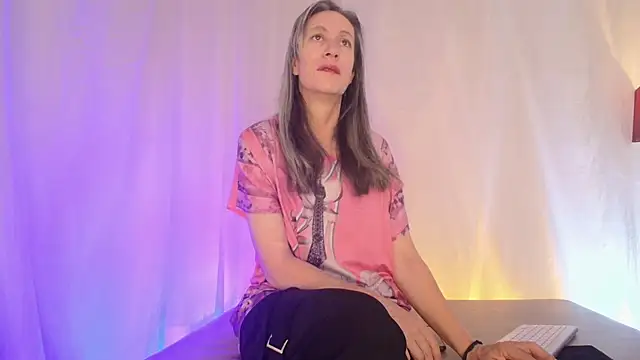 Snapshot of laurasofia45 chatting on July 2026 11:01:02 AM laurasofia45 online show from July 2026 11:01:02 AM