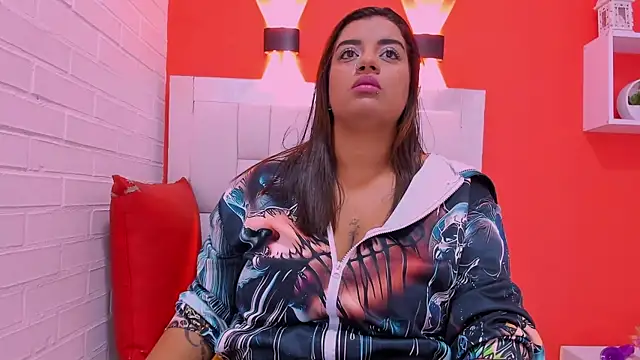 Snapshot of Roxy_sexy69_ chatting on February 2026 03:35:01 AM Roxy sexy69 online show from February 2026 03:35:01 AM