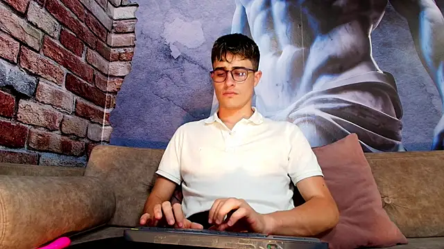 Snapshot of KairoBlaaze chatting on March 2026 11:11:01 PM KairoBlaaze online show from March 2026 11:11:01 PM