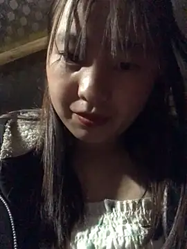 honeyyy110 online show from February 2026 02:42:02 PM