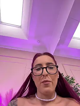 CrystalRedd online show from February 2026 06:57:02 AM