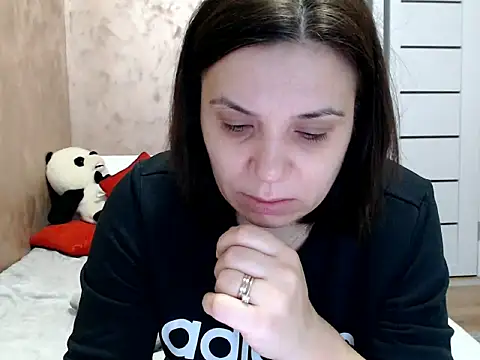 Snapshot of LorraGrey chatting on February 2026 06:50:01 AM LorraGrey online show from February 2026 06:50:01 AM