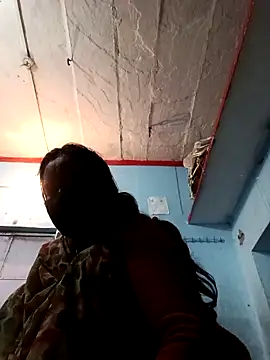 Raamdevi158 online show from February 2026 04:19:02 AM