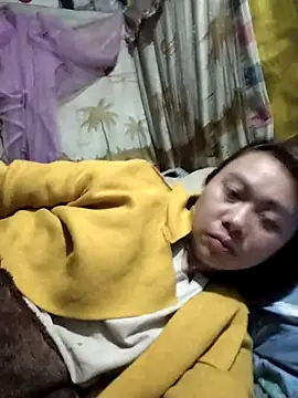 Snapshot of Bella-222 chatting on February 2026 11:45:01 PM Bella-222 online show from February 2026 11:45:01 PM