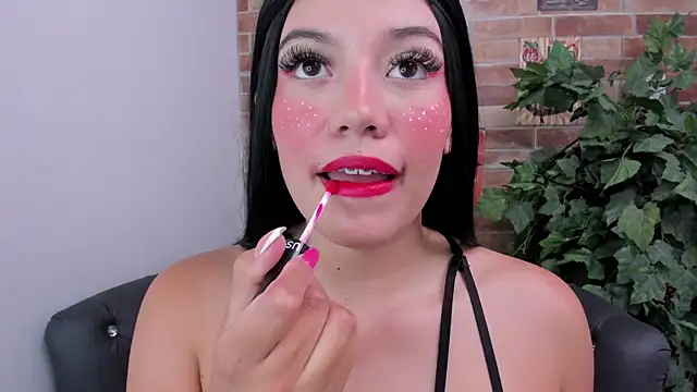 foxy vera online show from April 2026 01:41:01 PM