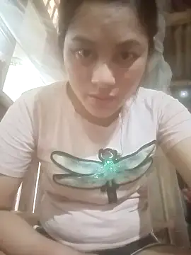 Snapshot of Momo-biki chatting on April 2026 04:50:01 AM Momo-biki online show from April 2026 04:50:01 AM