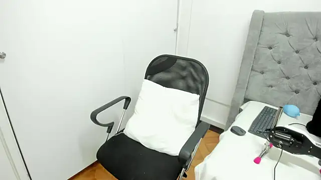 BianncaDiaz online show from March 2026 12:56:02 PM