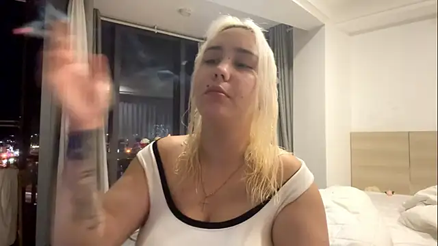 LuxureMia online show from February 2026 03:08:02 PM