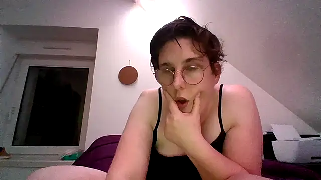 OIseauNoir88 online show from February 2026 08:18:01 PM