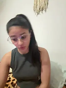 Snapshot of madison90 chatting on May 2026 01:03:02 AM madison90 online show from May 2026 01:03:02 AM