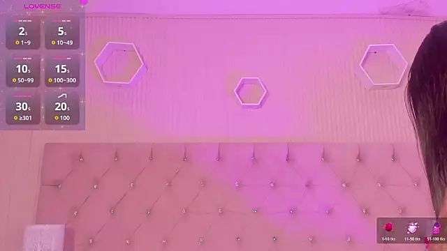 Snapshot of JazminRusso_ chatting on February 2026 05:37:02 AM JazminRusso online show from February 2026 05:37:02 AM