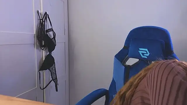 Snapshot of nikapie chatting on February 2026 06:22:01 AM nikapie online show from February 2026 06:22:01 AM