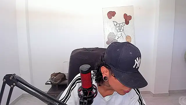 Snapshot of paisa_hotx chatting on February 2026 05:47:02 PM paisa hotx online show from February 2026 05:47:02 PM