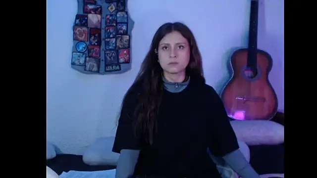 Lametaleralatina online show from April 2026 02:02:02 PM