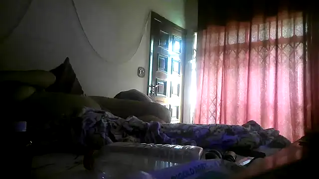 bialoba7 online show from November 2025 04:29:01 PM