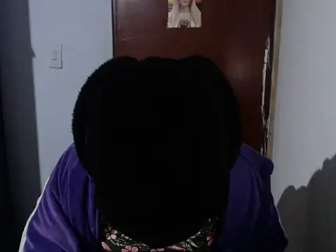 Snapshot of Brenda_Tina699 chatting on February 2026 03:46:01 AM Brenda Tina699 online show from February 2026 03:46:01 AM