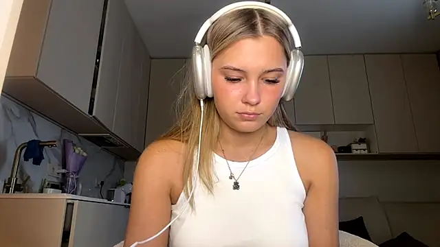 SeveralDip online show from February 2026 12:26:01 PM