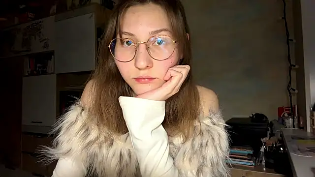 Miaaa Moon online show from February 2026 04:58:02 PM