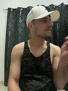 alessand180521 online show from February 2026 10:38:01 PM