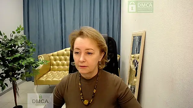 Snapshot of MONA_W chatting on February 2026 10:55:02 AM MONA W online show from February 2026 10:55:02 AM