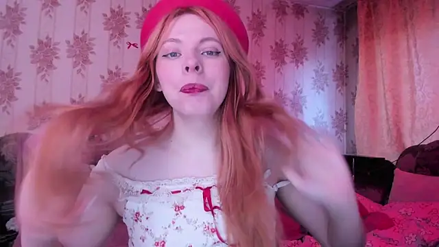 Snapshot of Cutie_Bambi chatting on April 2026 11:18:02 AM Cutie Bambi online show from April 2026 11:18:02 AM