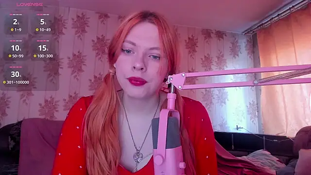 Snapshot of Cutie_Bambi chatting on May 2026 11:04:02 AM Cutie Bambi online show from May 2026 11:04:02 AM