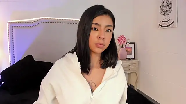 nia-malkova online show from April 2026 11:46:02 AM