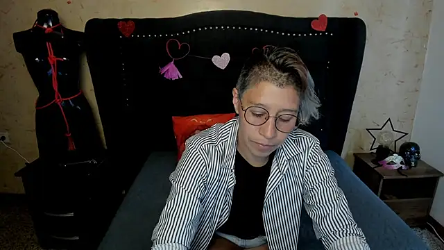 Kali Panther online show from February 2026 12:45:01 PM