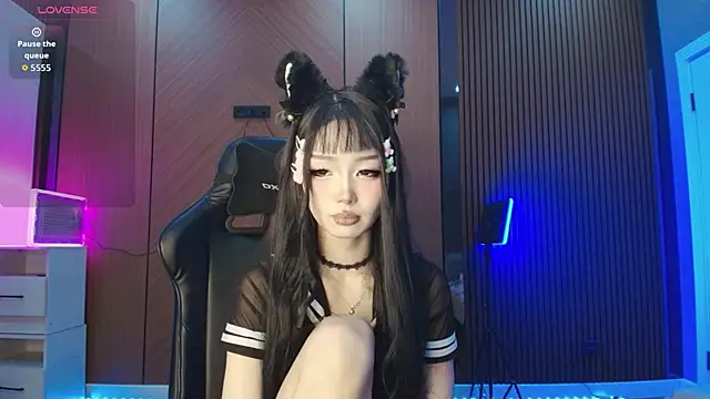 Snapshot of dionlee9 chatting on March 2026 04:31:01 PM dionlee9 online show from March 2026 04:31:01 PM