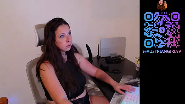 AustrianGirl99AtWork online show from April 2026 10:07:02 PM
