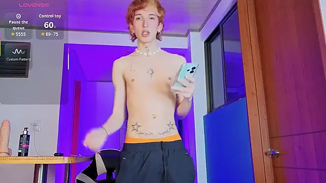 Snapshot of golden_twink_ chatting on February 2026 07:45:02 AM golden twink online show from February 2026 07:45:02 AM