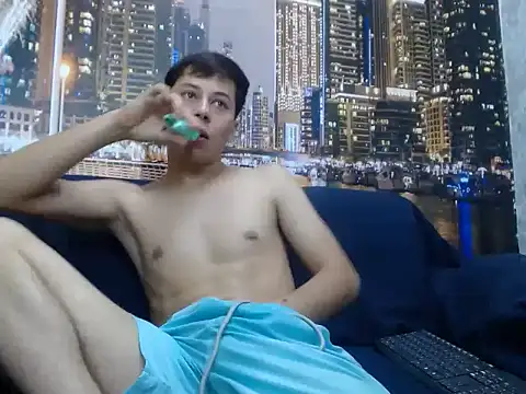 santiago xxxcol online show from February 2026 11:08:02 PM