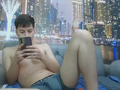 santiago xxxcol online show from March 2026 02:04:02 AM