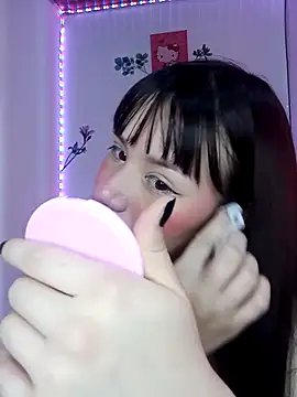 Snapshot of MikasaxX_ chatting on May 2026 06:13:02 PM MikasaxX online show from May 2026 06:13:02 PM