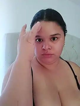 Snapshot of SamanthaStonee chatting on February 2026 08:35:02 PM SamanthaStonee online show from February 2026 08:35:02 PM