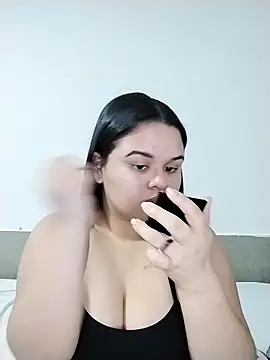 SamanthaStonee online show from May 2026 11:44:02 PM