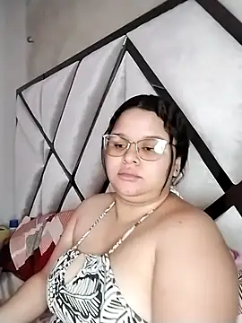 SamanthaStonee online show from July 2026 03:11:01 AM