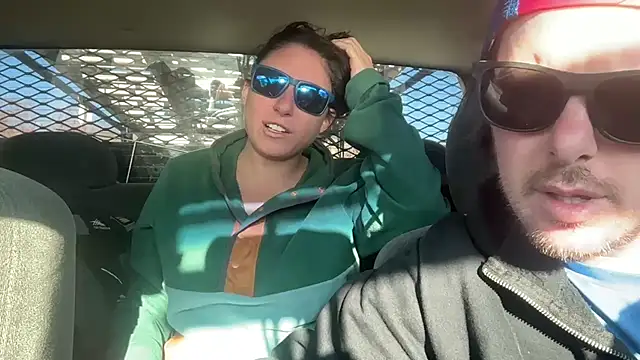 mr mrs glitter online show from April 2026 09:52:01 PM